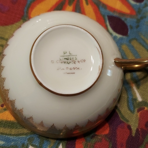 Limoges gold trim tea cup & saucer - Picture 5 of 10